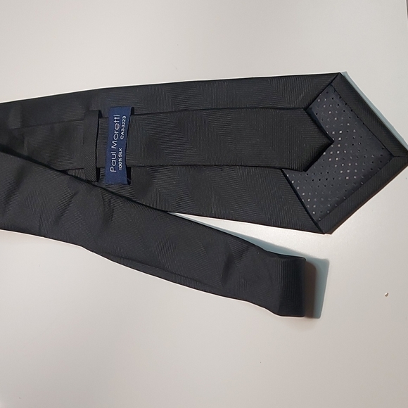 100% Silk Paul Moretti tie - Picture 4 of 5